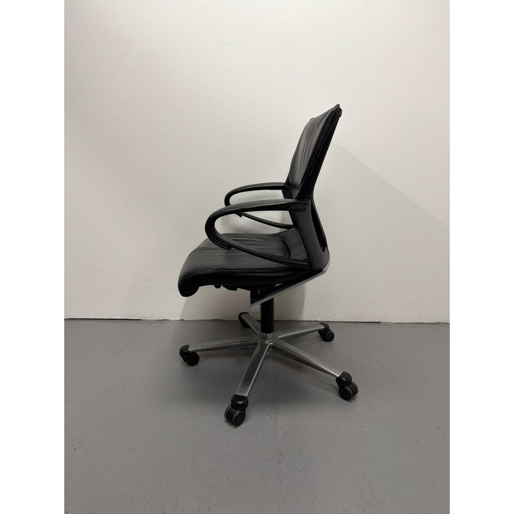 Wilkhahn Modus Executive - 283/71, Low - Back Swivel Chair - thegoodchairs