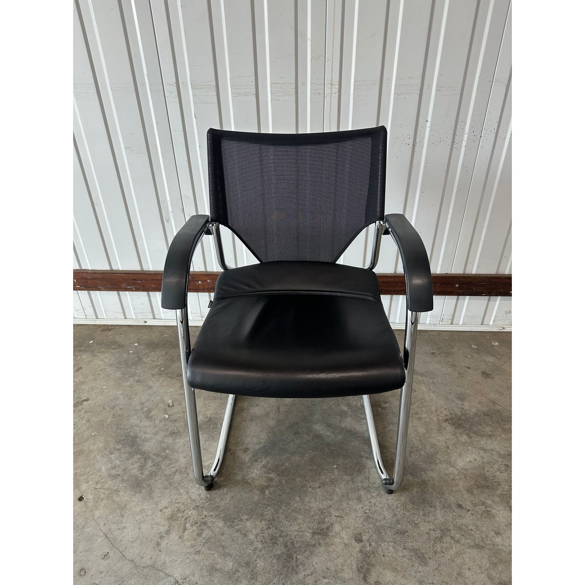 Wilkhahn Modus Executive - 287/81 Boardroom Cantilever Chair - thegoodchairs