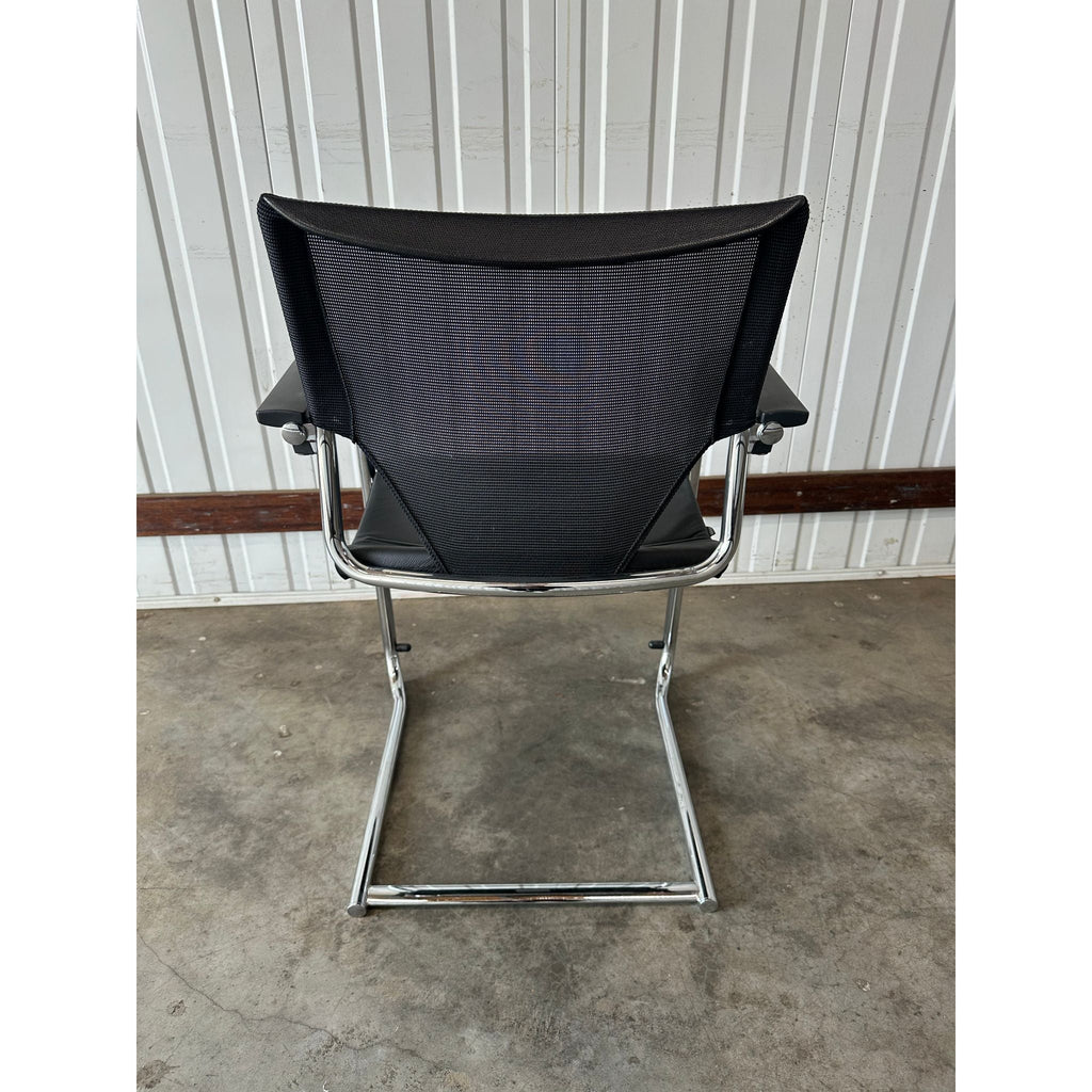 Wilkhahn Modus Executive - 287/81 Boardroom Cantilever Chair - thegoodchairs