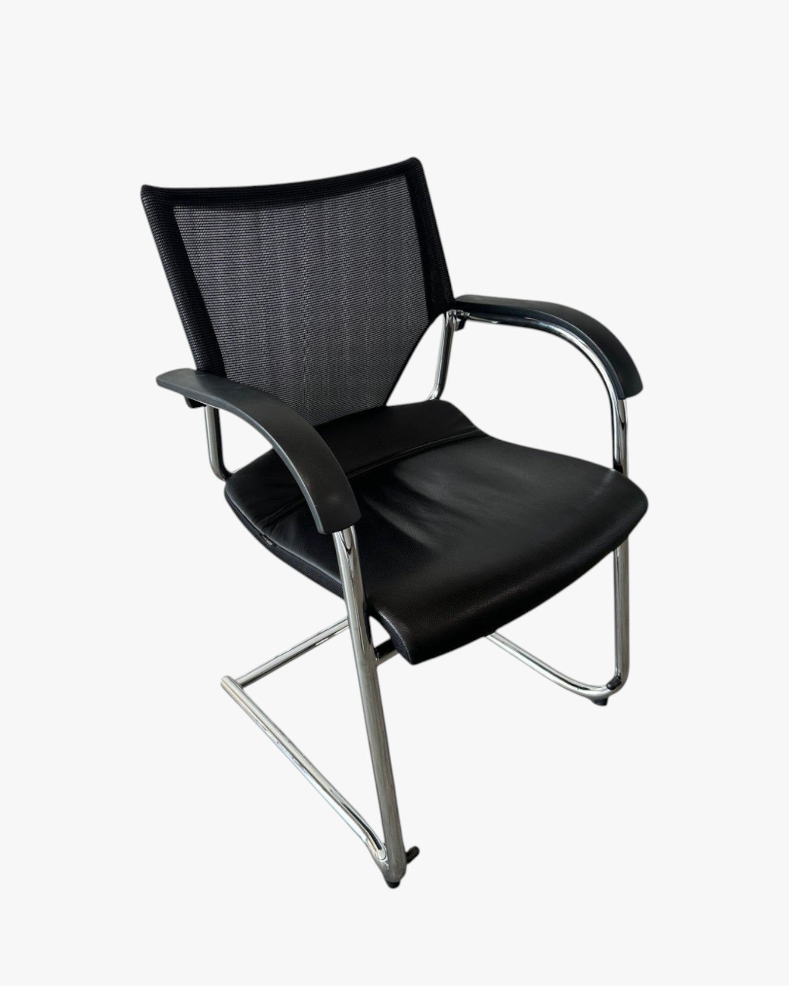 Wilkhahn Modus Executive - 287/81 Boardroom Cantilever Chair - thegoodchairs