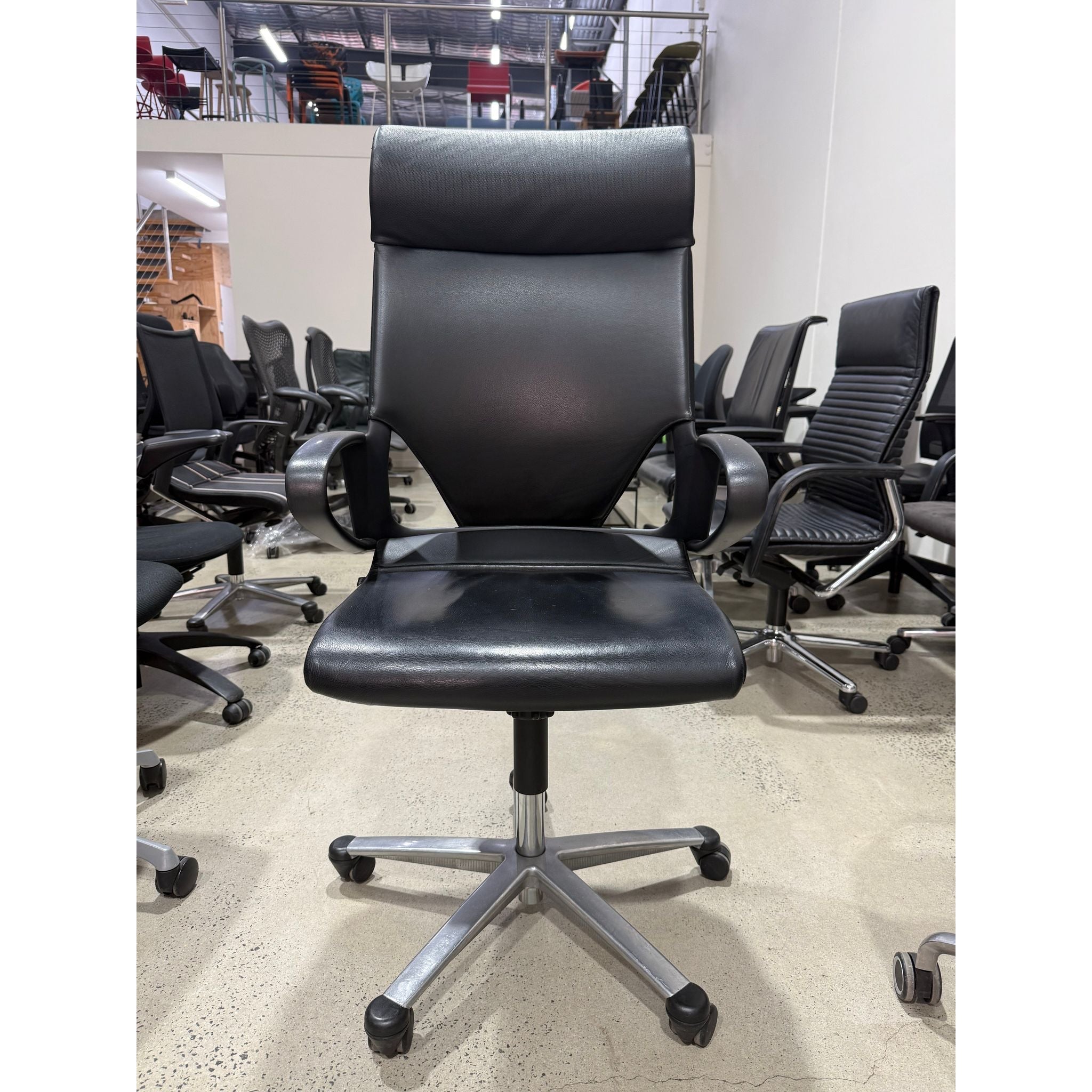 Wilkhahn Modus Medium - High Back Leather - thegoodchairs