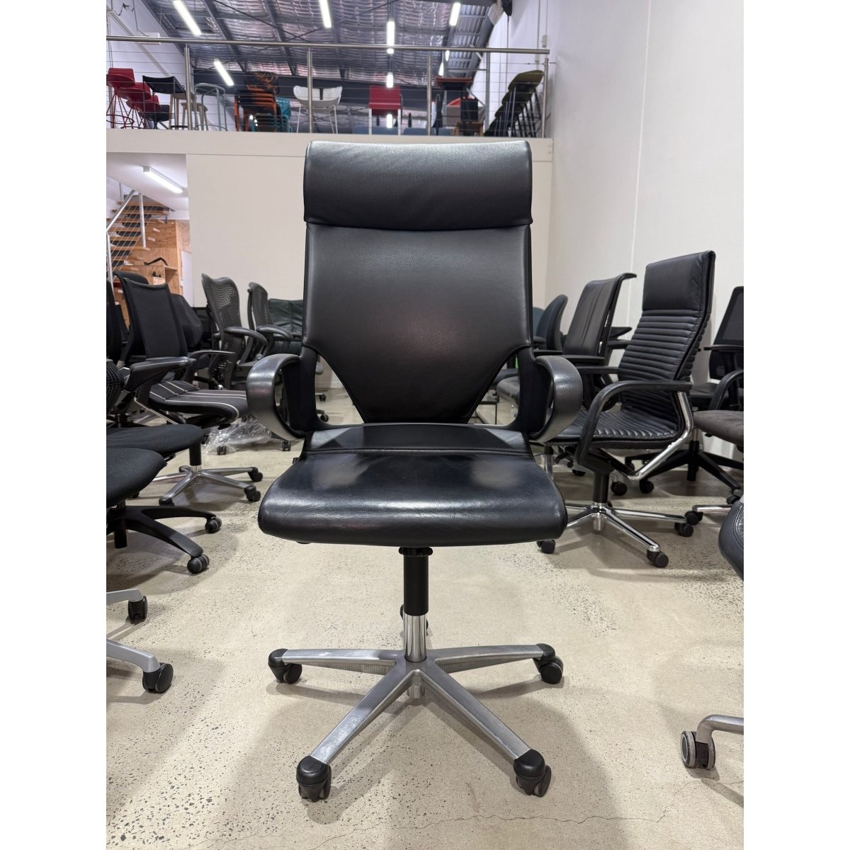 Wilkhahn Modus Medium - High Back Leather - thegoodchairs