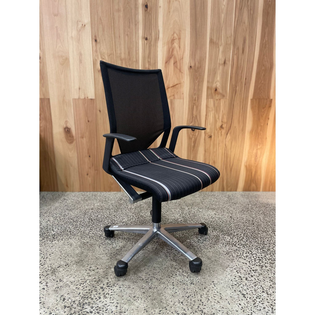 Wilkhahn Modus Medium - Paul Smith x Kvadrat Edition - thegoodchairs