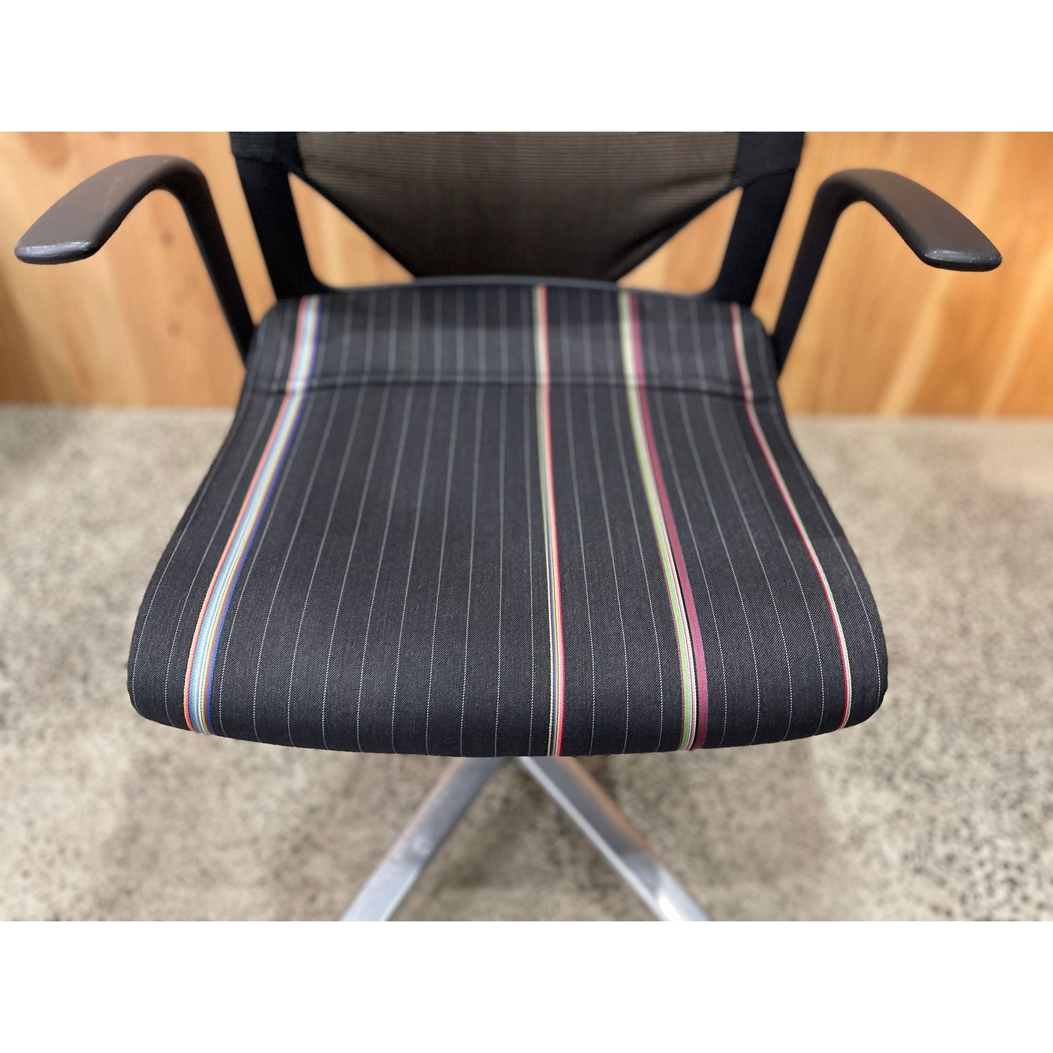 Wilkhahn Modus Medium - Paul Smith x Kvadrat Edition - thegoodchairs