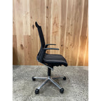 Wilkhahn Modus Medium - Paul Smith x Kvadrat Edition - thegoodchairs