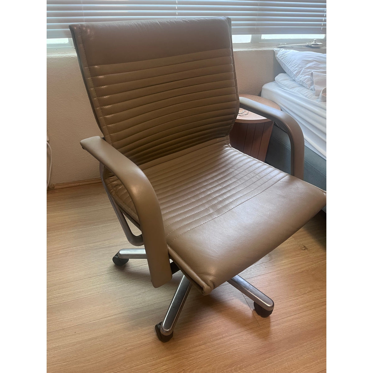 Wilkhahn MS2061 Office Chair, Beige Leather - thegoodchairs