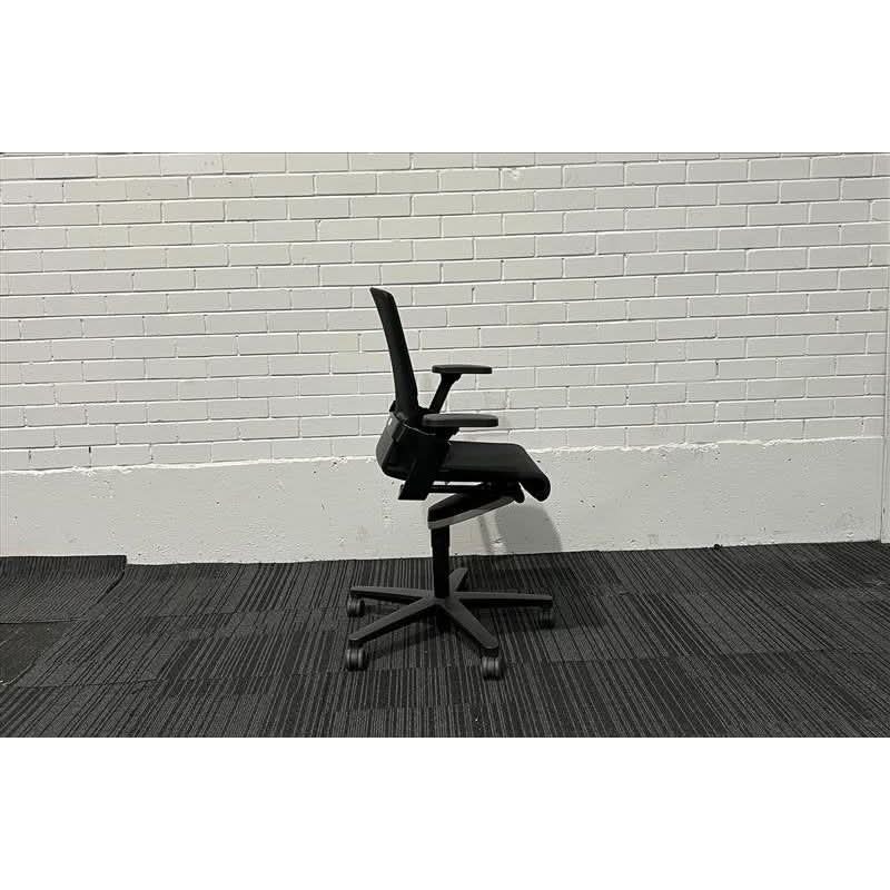 Wilkhahn ON - 174/7 Office Chair - thegoodchairs