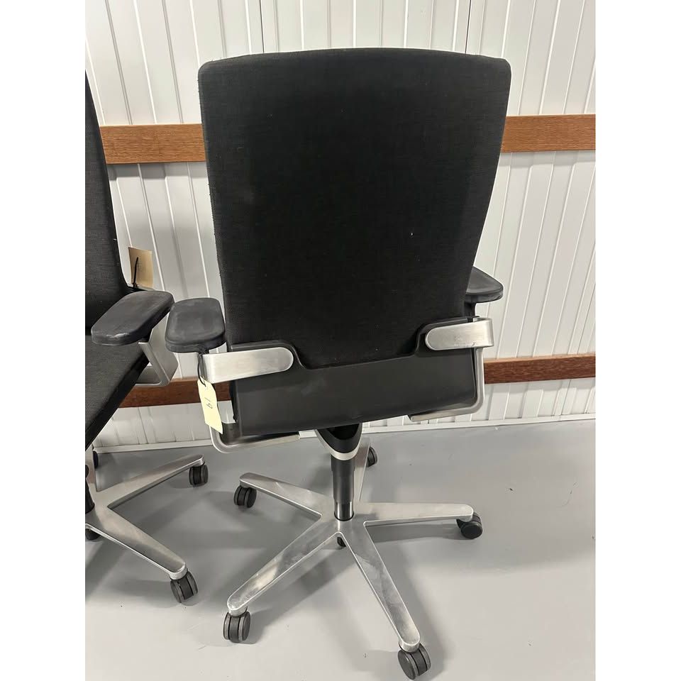 Wilkhahn ON - Premium Office Chair - thegoodchairs