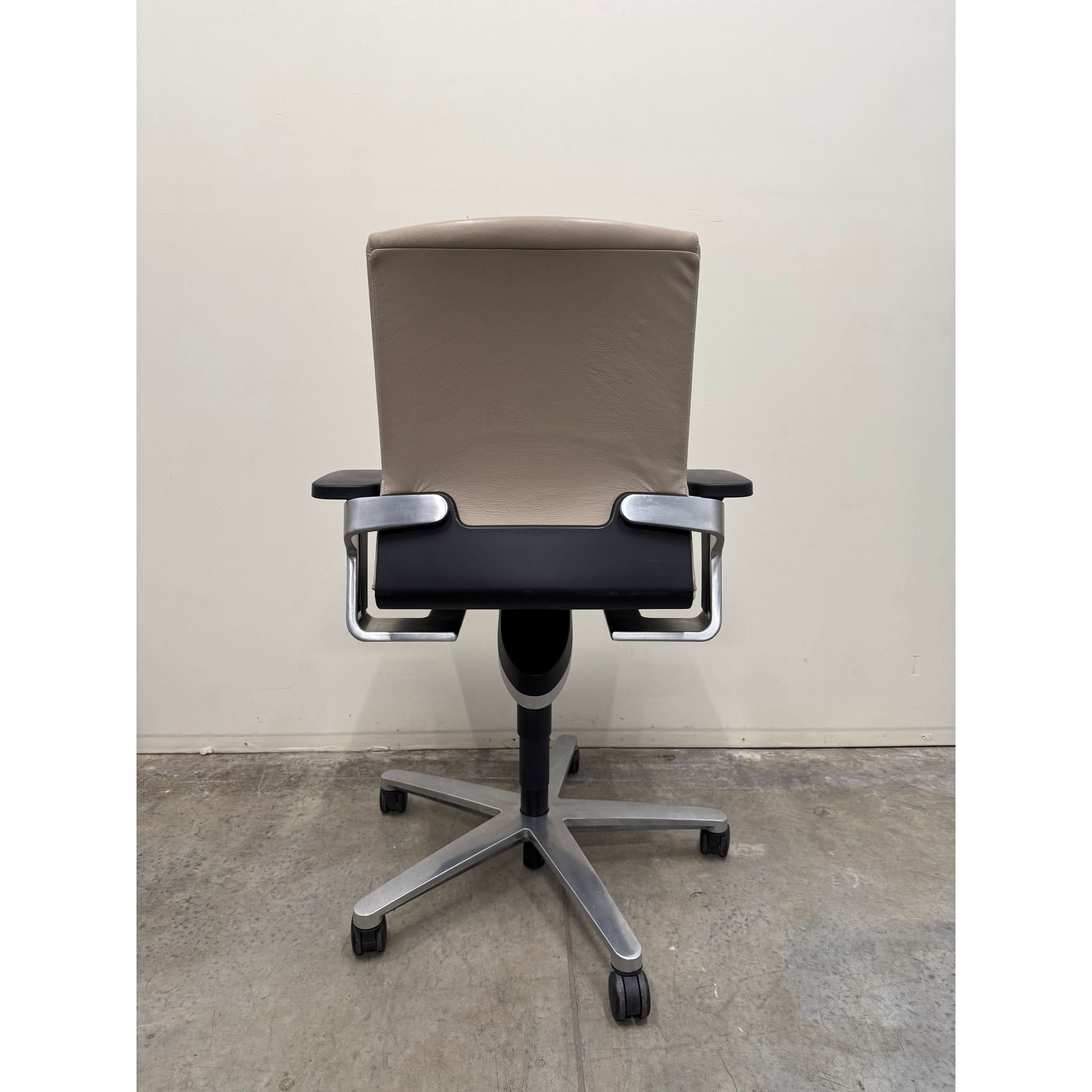 Wilkhahn ON - Task Chair - Leather Executive Office Chair Castors - thegoodchairs