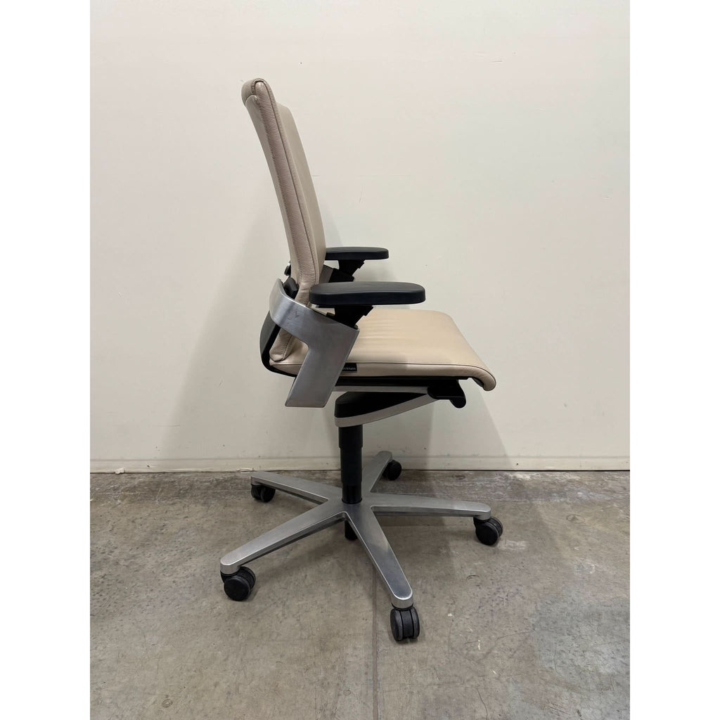 Wilkhahn ON - Task Chair - Leather Executive Office Chair Castors - thegoodchairs