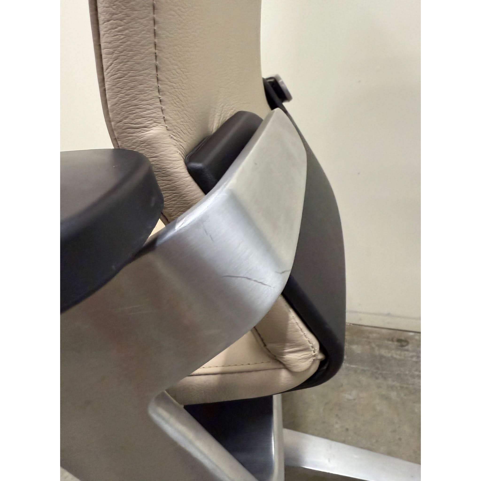 Wilkhahn ON - Task Chair - Leather Executive Office Chair Castors - thegoodchairs