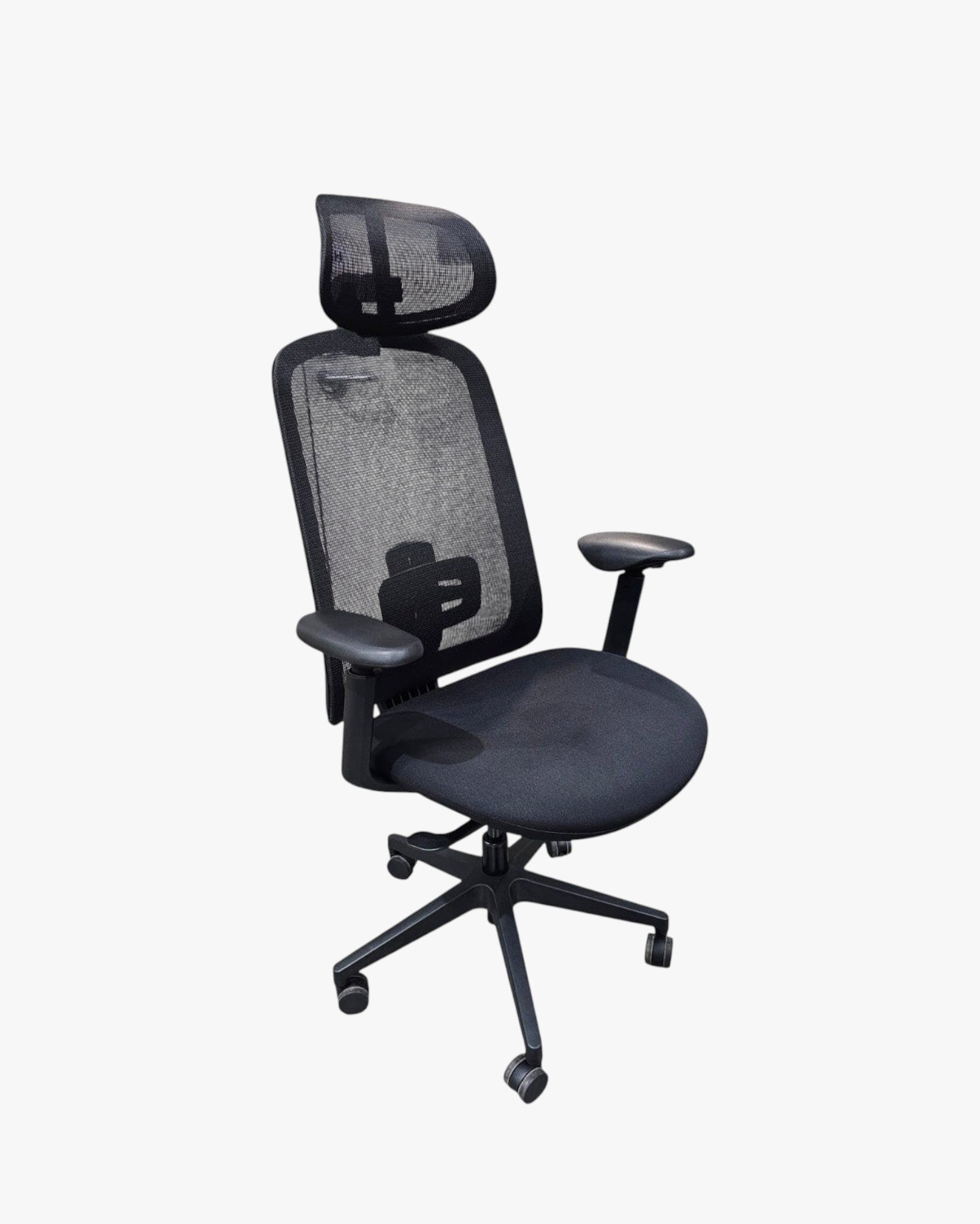 Wilmot Display Model Chair - thegoodchairs